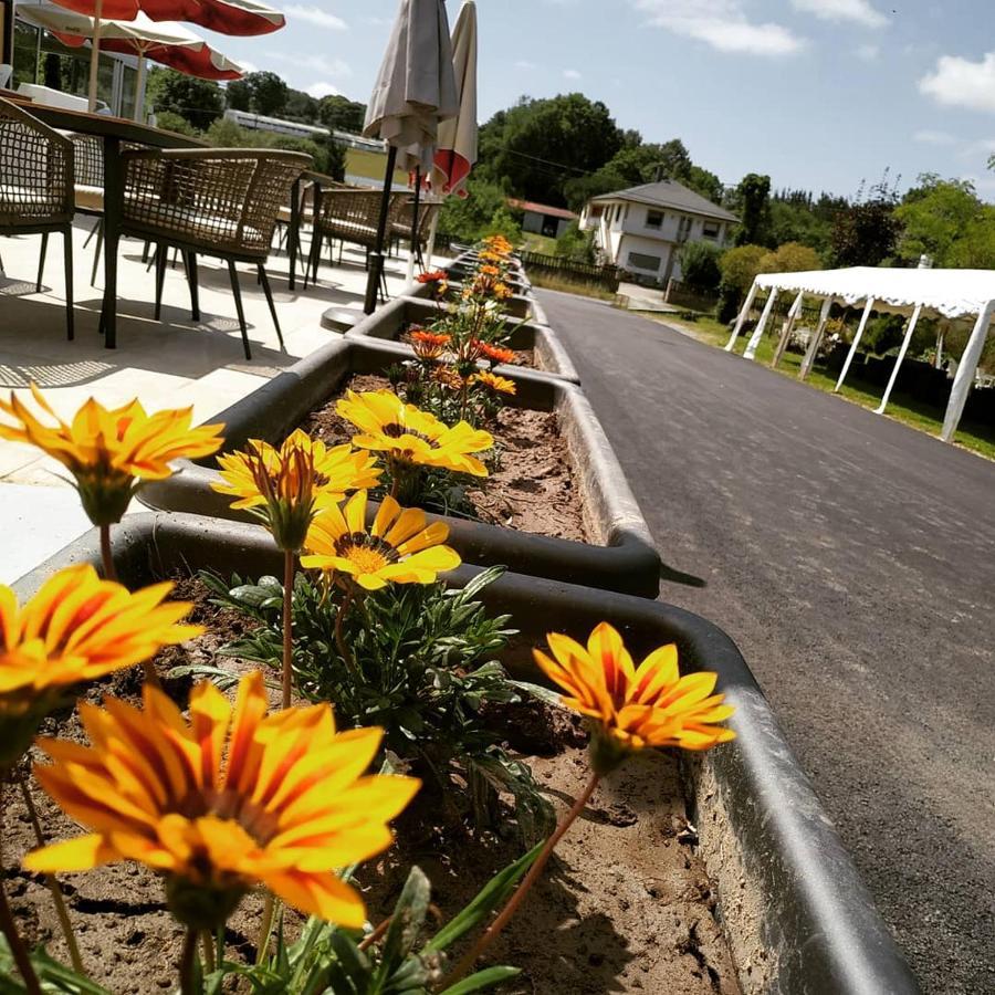 Hotel Restaurante Val Antas de Ulla Екстер'єр фото